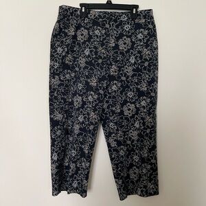 Kim Rogers SO Slimming Capri pants blue/white floral zip front size 12